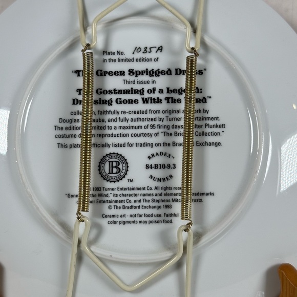 The Green Sprigged No. 1035 A Gone With The Wind Decorative Plate - Picture 10 of 12